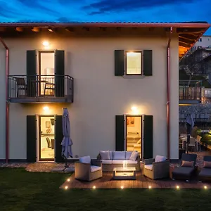 Ferienhaus Salvatorehomes - Luxury With Private Dream Garden & Bbq - Casa Palma - A 5 Star Luxury Collection At Garda 