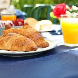 Chiara Bed & Breakfast Lazise